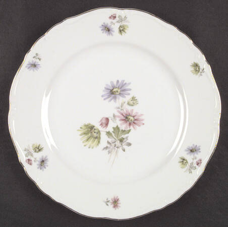 Daisy by Fine China of Japan