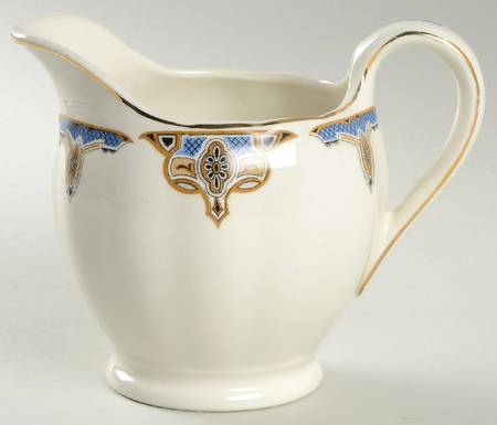 Grindley The Balmoral Jug