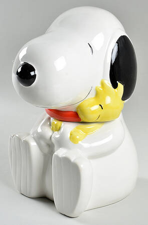 Peanuts Cookie Jar by Gibson Designs