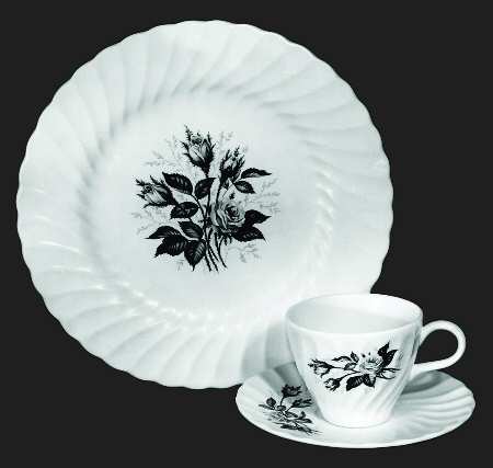 Royal Rose by Homer Laughlin 