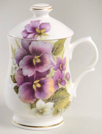 English Pansy by Heirloom