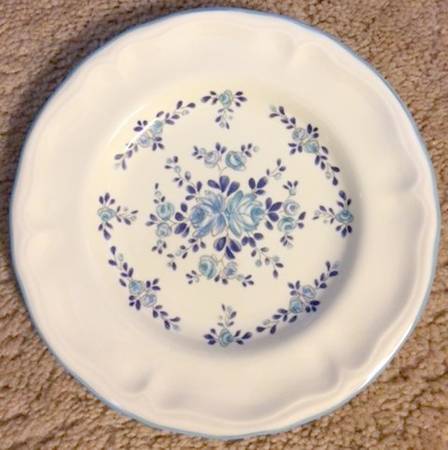 Roanne by International