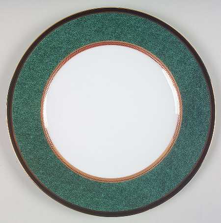 Fifth Avenue Emerald by Interiors (PTS)