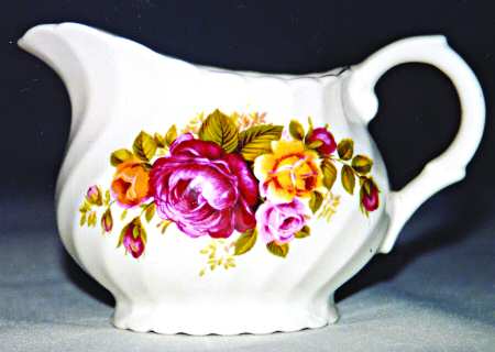 Melrose (Scalloped) by James Kent (England)