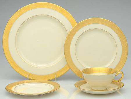Lenox Westchester 40 Piece Estate Set
