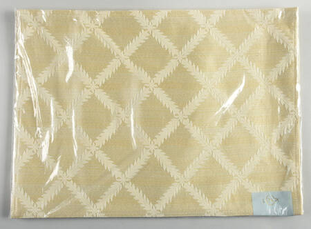 Laurel Leaf by Lenox