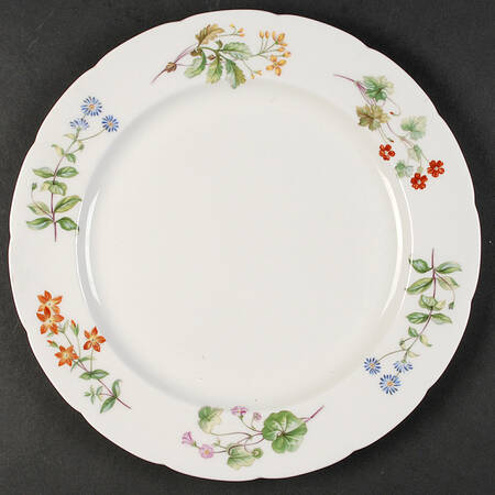 Meadow Scalloped by Minton