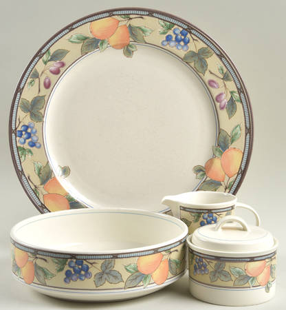 Mikasa Garden Harvest 5 Piece Hostess Set