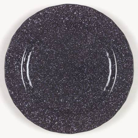 Gemtone Black by Mikasa