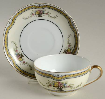 Noritake Arona Flat Cup & Saucer Set
