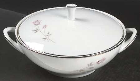 Noritake Pasadena Round Covered Vegetable