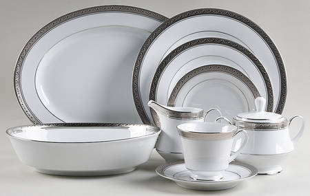 Noritake Crestwood Platinum 45 Piece Starter Set