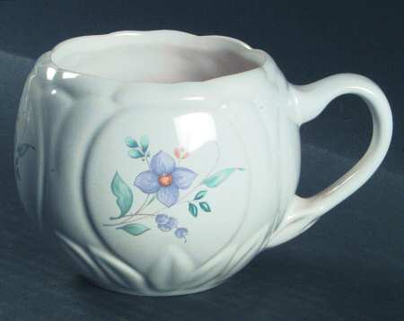 Pfaltzgraff April Sculpted Mug