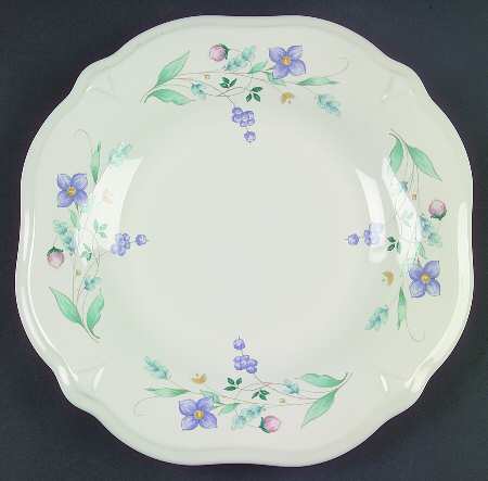 Pfaltzgraff April Sculpted Luncheon Plate