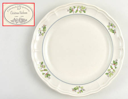 Pfaltzgraff Christmas Heirloom Dinner Plate