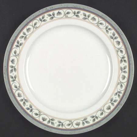 Pfaltzgraff French Quarter (Bone China) Dinner Plate