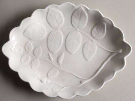 Blind Earl (Raise Design Allwhite) by Royal Worcester