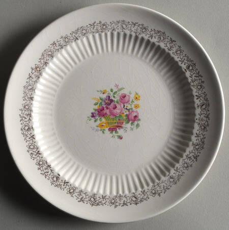 Rosebasket by Royal (USA)