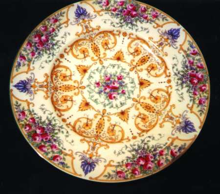 Royal Worcester Z816 Dinner Plate