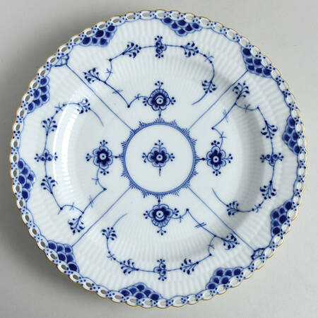 Blue Fluted Full Lace (Gold Trim) by Royal Copenhagen