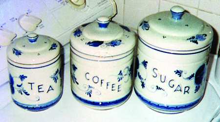 5628-19 by Royal Delft
