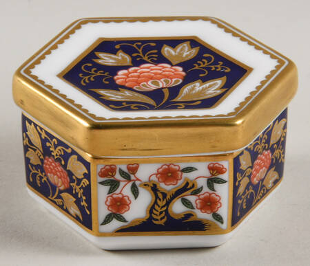 A1298 by Royal Crown Derby