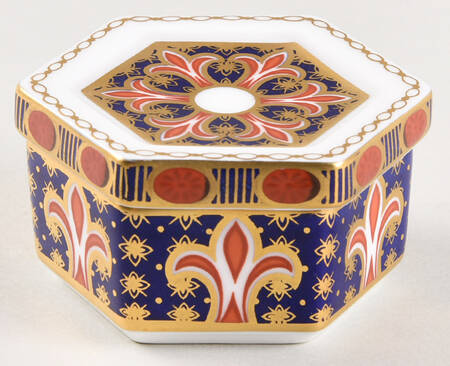 A1297 by Royal Crown Derby
