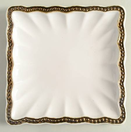 Hobnail White Gold by Roscher & Co