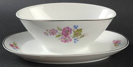 Rosenthal - Continental M3379 Gravy Boat with Attached Underplate