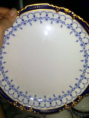 5651 by Royal Crown Derby