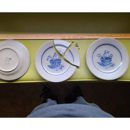 RPW7 by Rowe Pottery