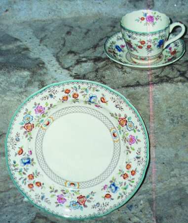 S2401 by Spode