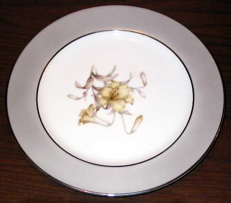 Sango SAN72 Dinner Plate