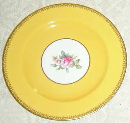 R4513 by Spode