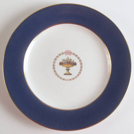 R7680-1 by Spode