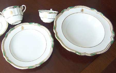 R1600 by Spode