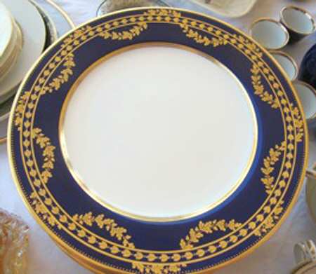 R4674 by Spode