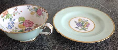 R4630 by Spode