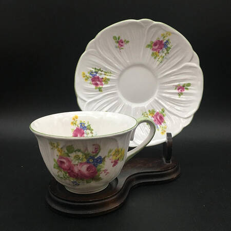Hulmes Rose Green Trim by Shelley