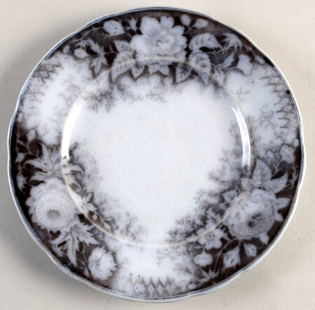 Jardinere Scalloped by Sarreguemines