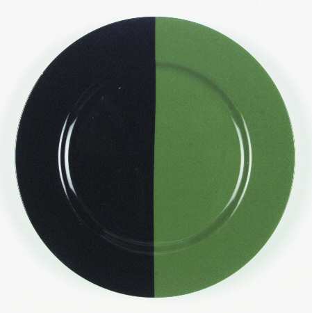 Intermezzo (Black & Green) by Taitu