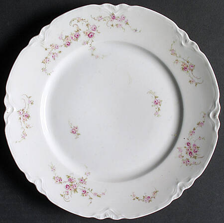 3385 (Scalloped) by Thomas