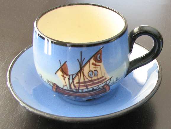 TQY2 by Torquay Pottery