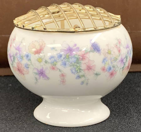 Wedgwood Angela Rose Bowl with Metal Frog