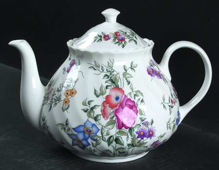 Wedgwood Avebury Teapot & Lid