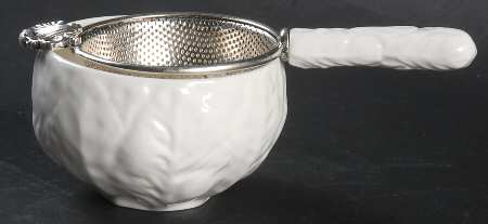 Wedgwood Countryware Tea Strainer & Bowl