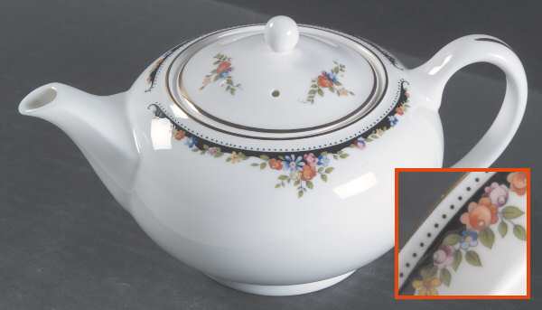 Wedgwood Osborne Mini Teapot & Lid
