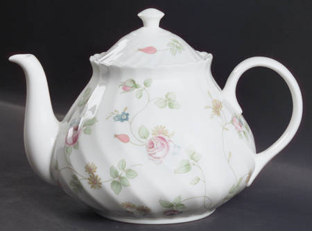 Wedgwood Rosehip Teapot & Lid