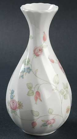 Wedgwood Rosehip 5" Bud Vase