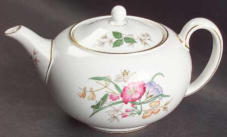 Wedgwood Sandon Teapot & Lid